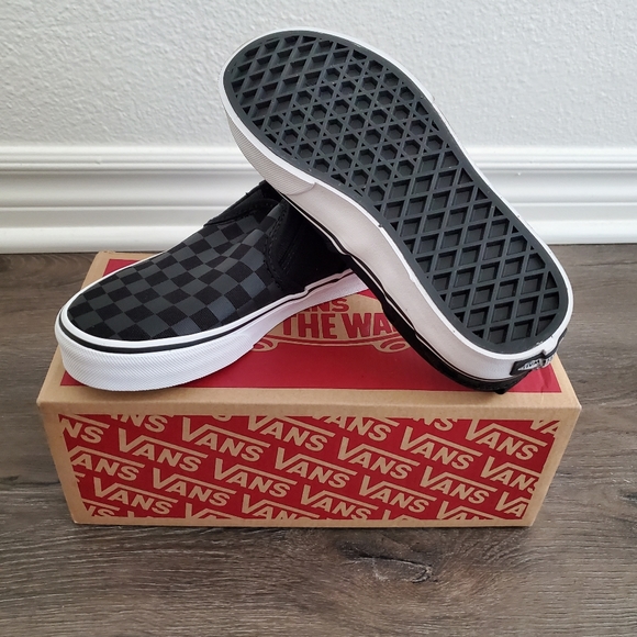 Vans Checker Slip-on shoe Boys size 13 Brand New - Picture 4 of 4